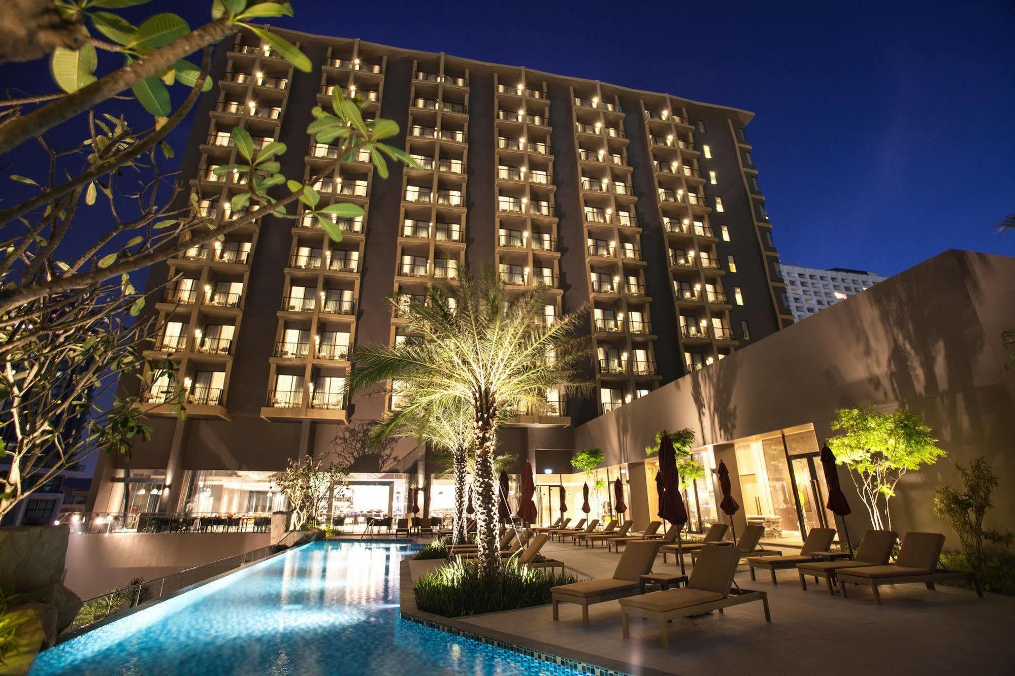 Mercure Pattaya Ocean Resort Buitenkant foto